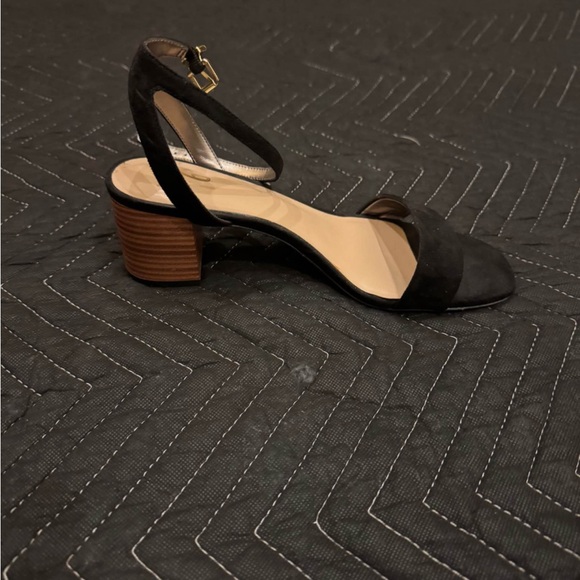 Mix No. 6 Eluned sandals- size 8M - Picture 4 of 8